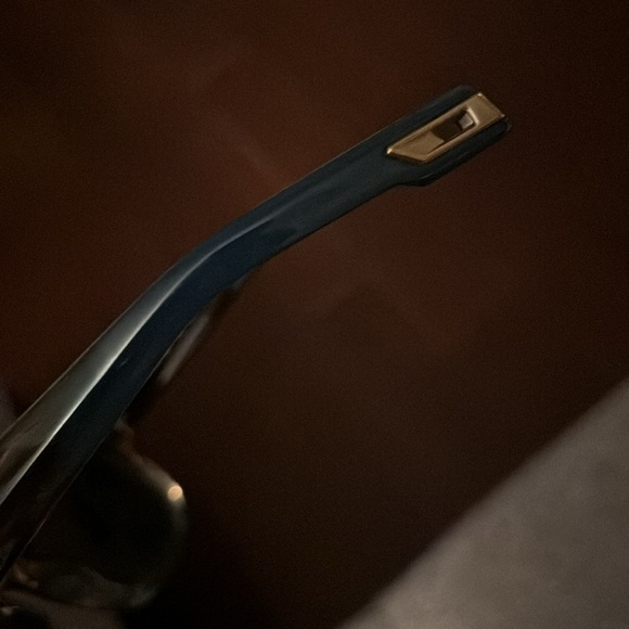 Women’s polarized Costas MAKE ANY OFFER - Picture 10 of 11